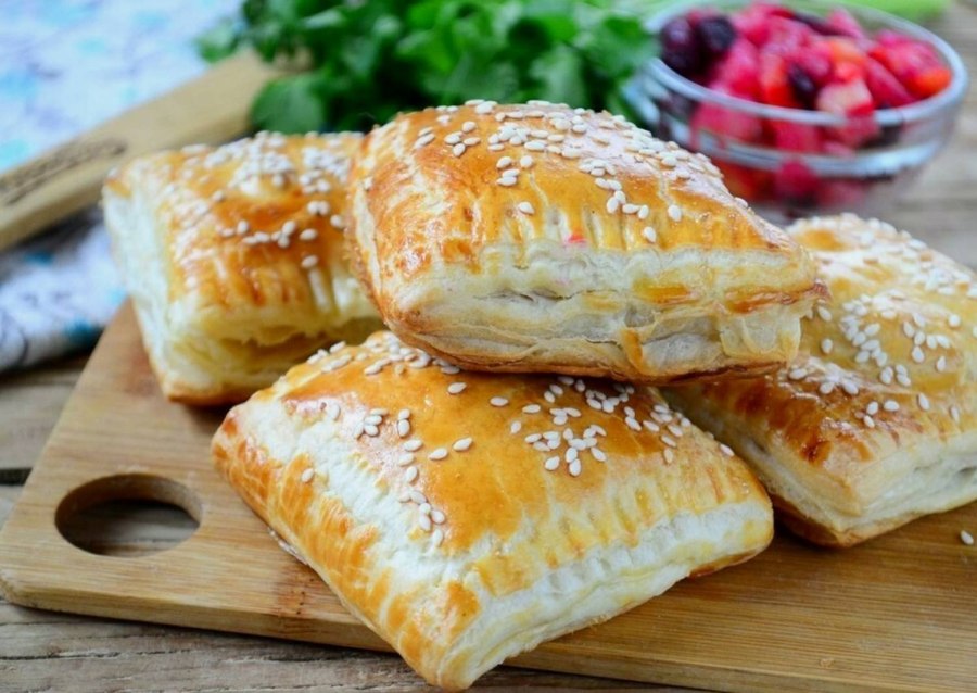 Пирожки из пресного теста