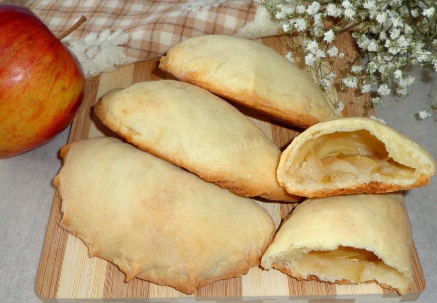 Трубочки с яблочной начинкой
