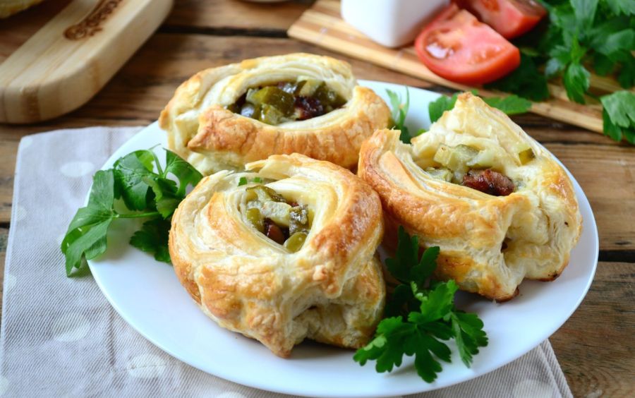 Кабачки цуккини фаршированные овощами