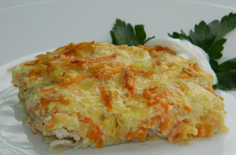 Горбуша под овощами