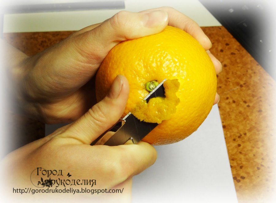 Розы из корок апельсина