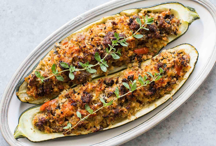 Цуккини фаршированные овощами