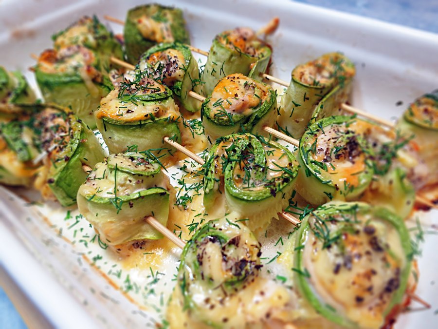 Кабачки цуккини фаршированные овощами