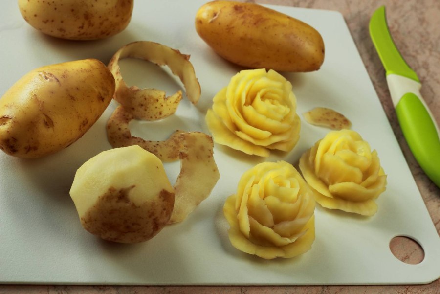 Украшение из чипсов