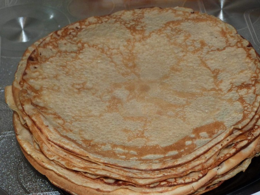 Блины из пшеничной муки на молоке