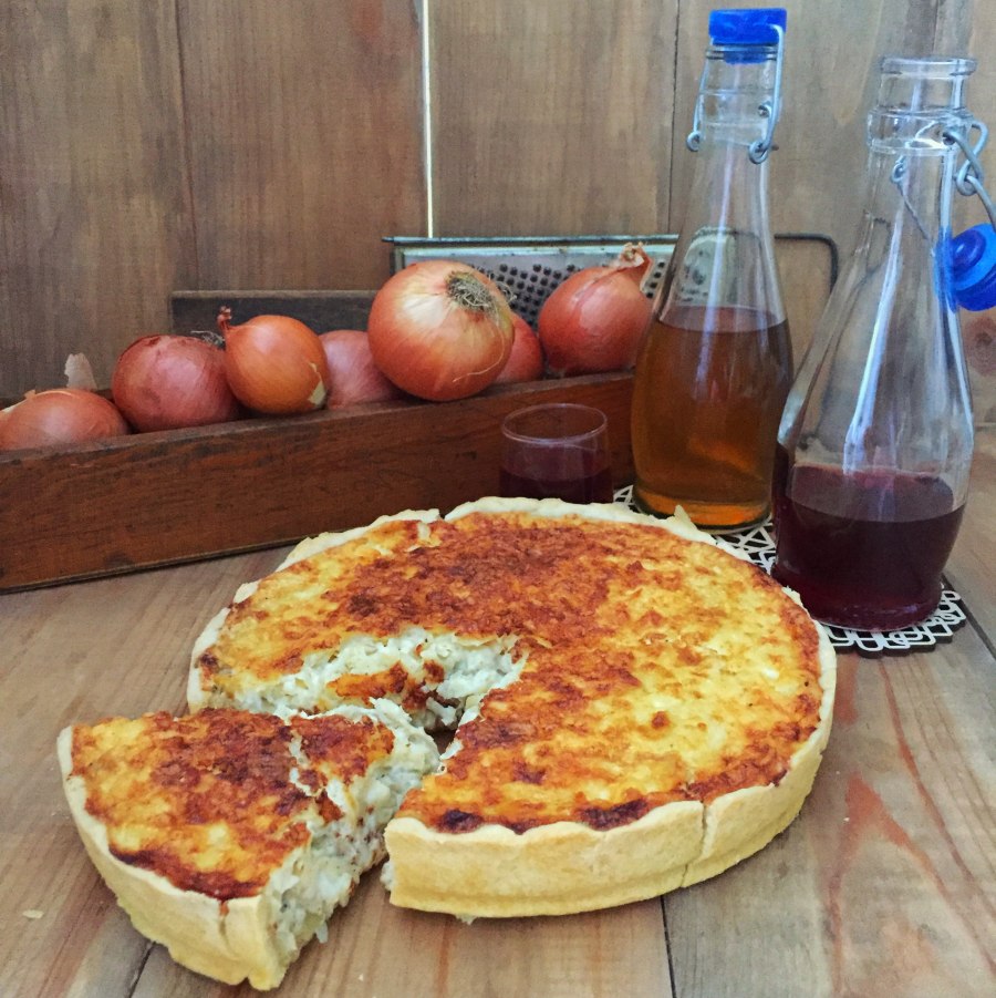 Луковый пирог заливной