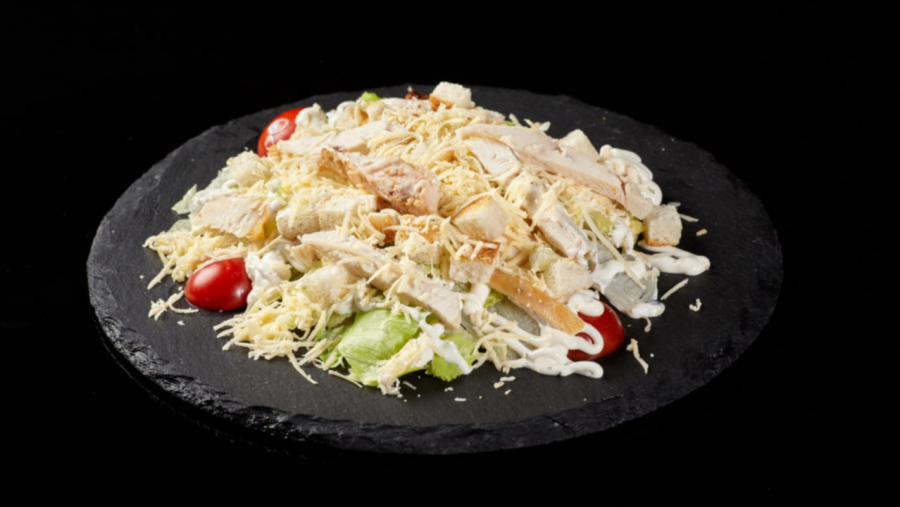 Салат Цезарь с курицей 100 гр