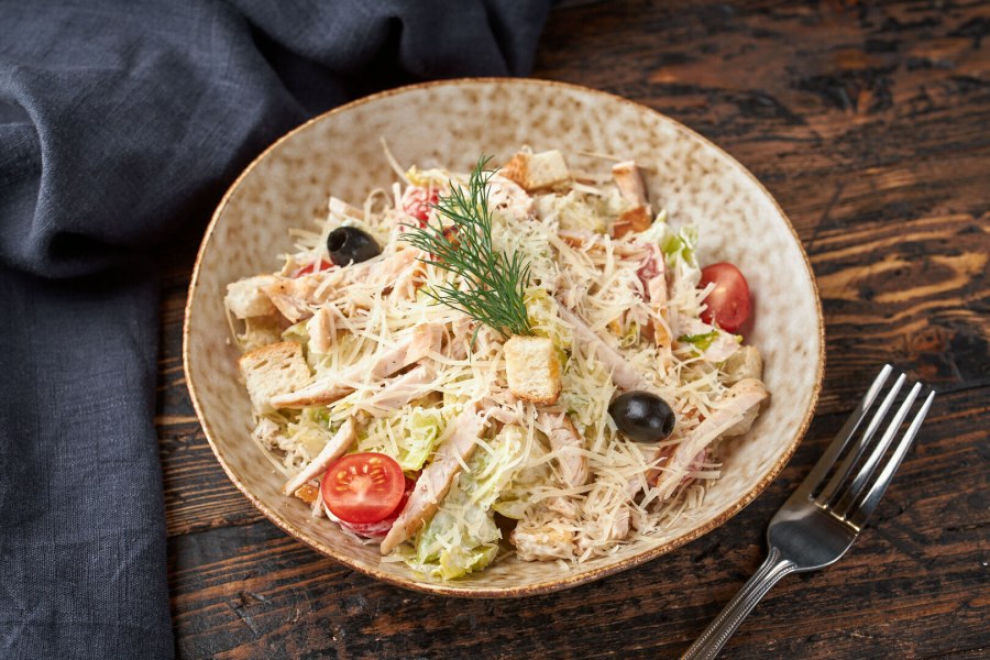 Цезарь с курицей 200 гр