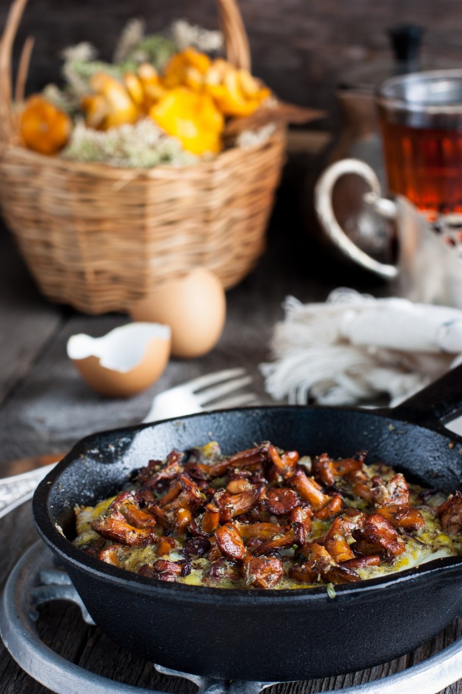 Мясные блюда с лисичками