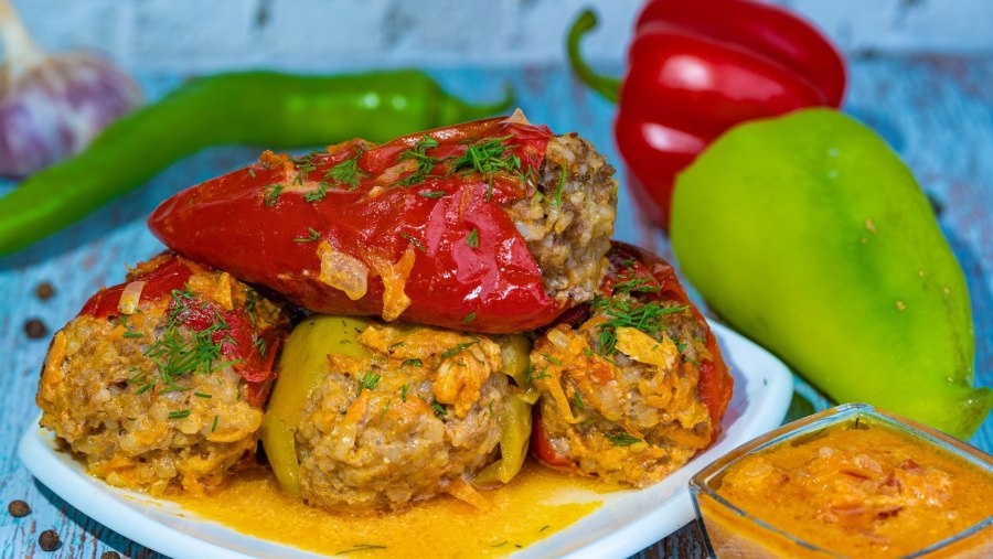 Перцы, фаршированные шампиньонами