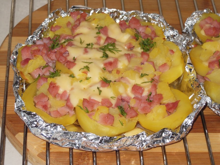 Картошка фаршированная грибами