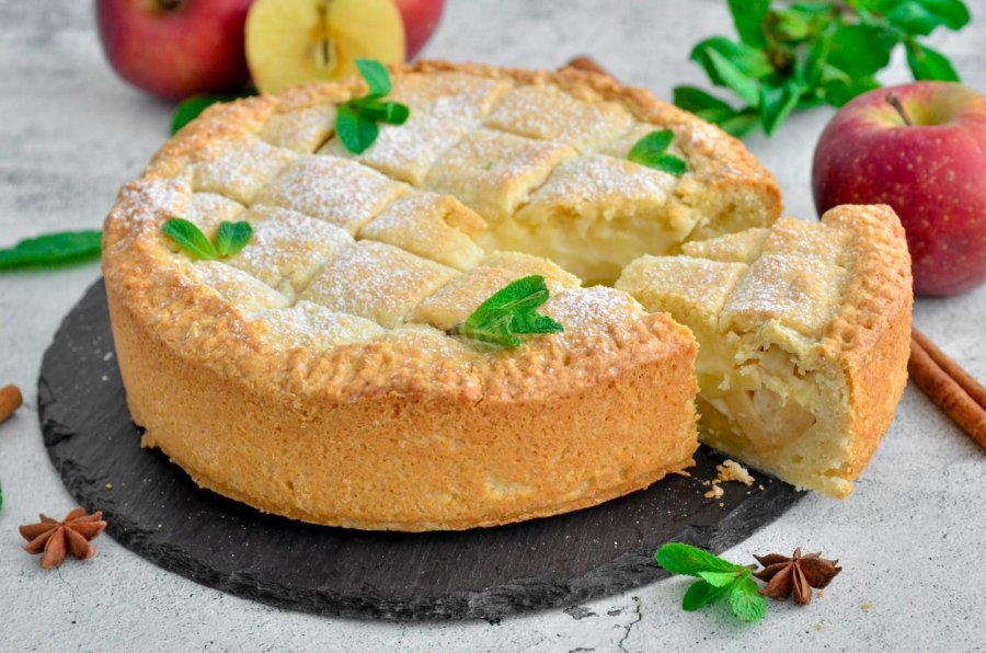 Яблочный торт с заварным кремом