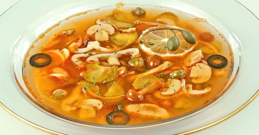 Солянка с шампиньонами