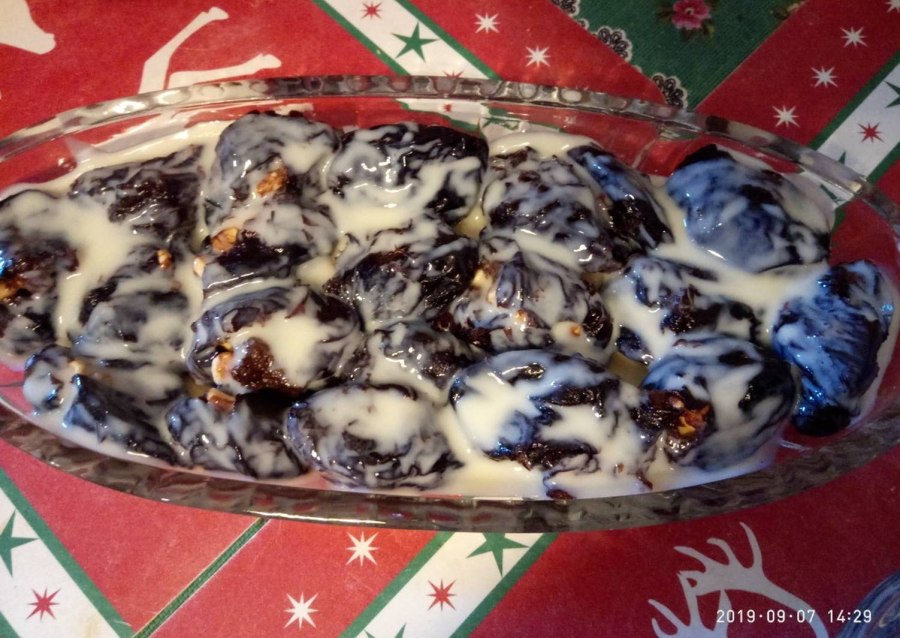 Чернослив с грецким орехом