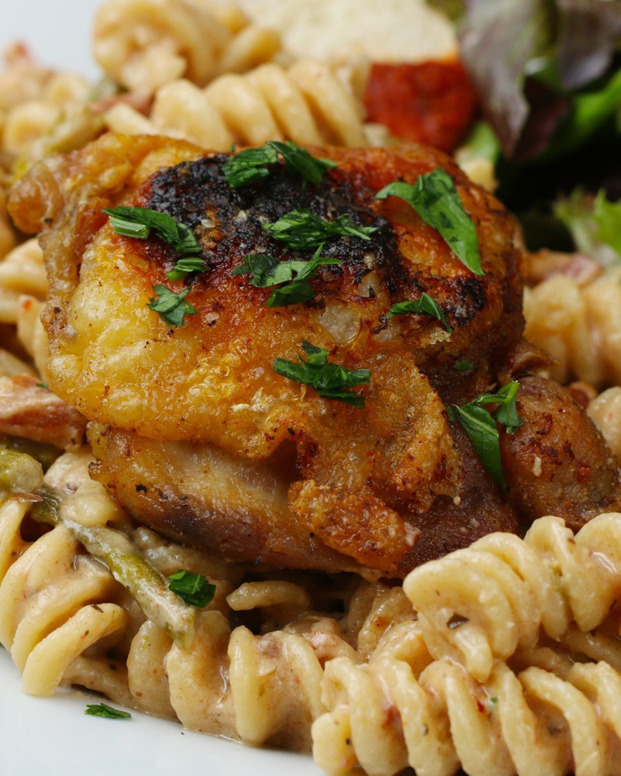 Курочка с макаронами