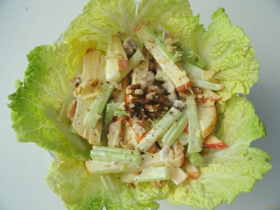 Куриное филе + сельдерей + виноград