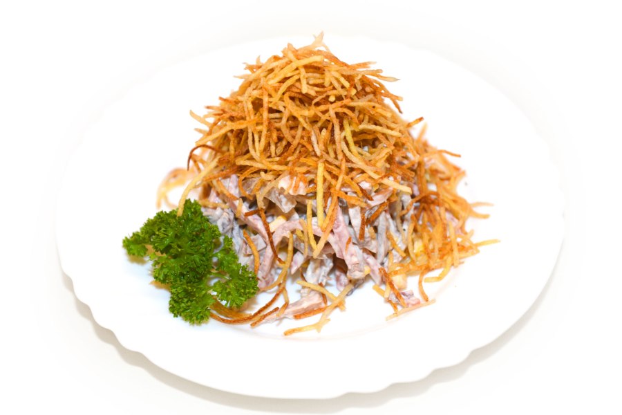 Салат с картофелем Пай и курицей