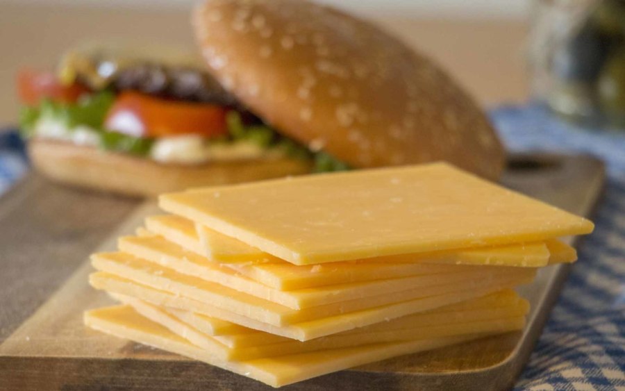 Hochland Cheddar бургер