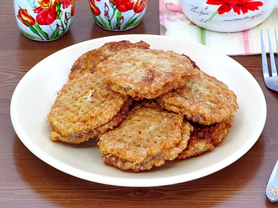 Вафельные коржи с фаршем на сковороде
