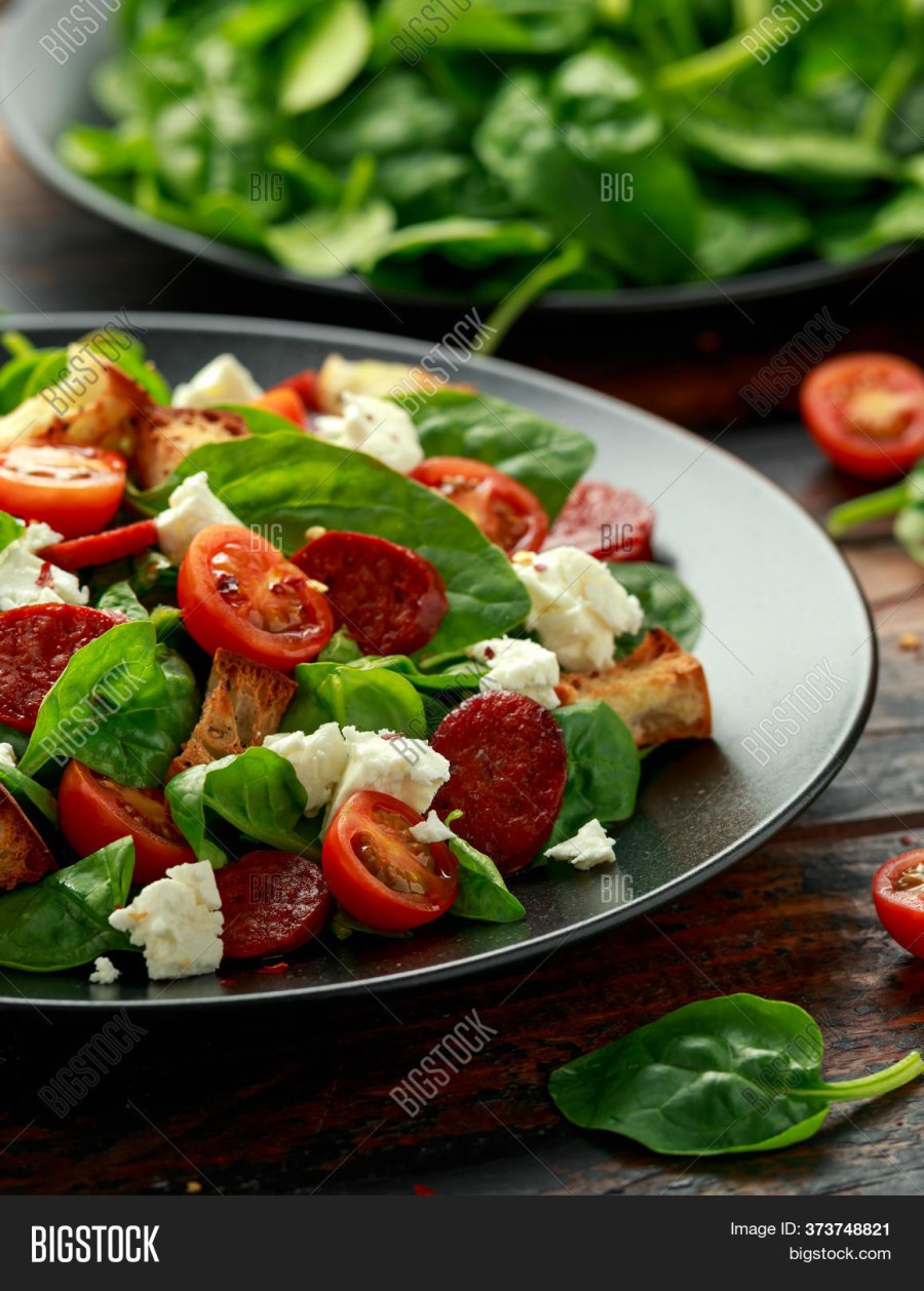 Салат Цезарь с куриной грудкой