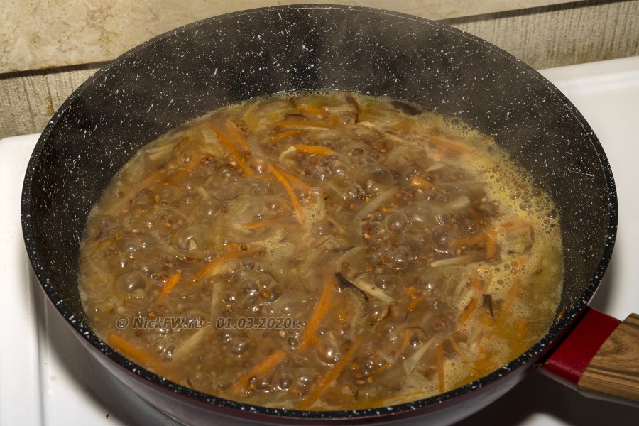 Рыба тушёная с овощами в духовке