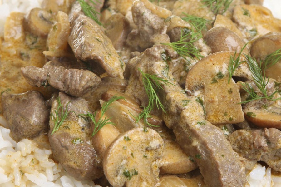 Свинина с картофелем и грибами