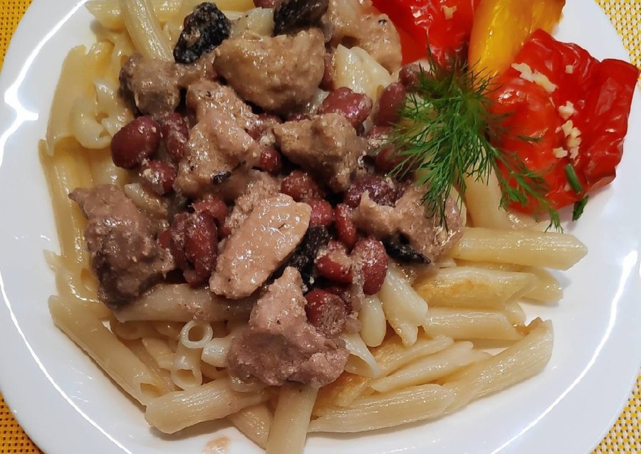 Свинина с шампиньонами
