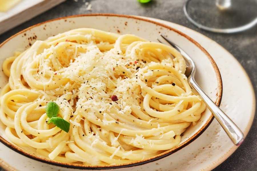 Макароны с сырным соусом