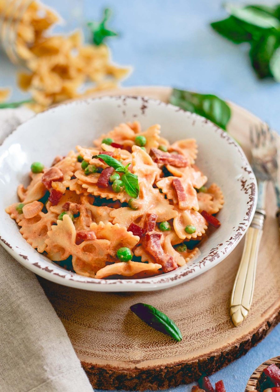 Паста с макаронами фарфалле