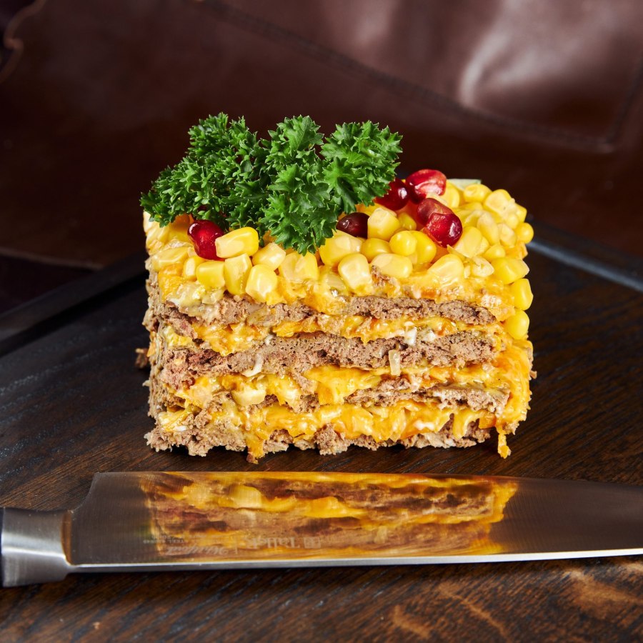 Салат с рисом и сайрой