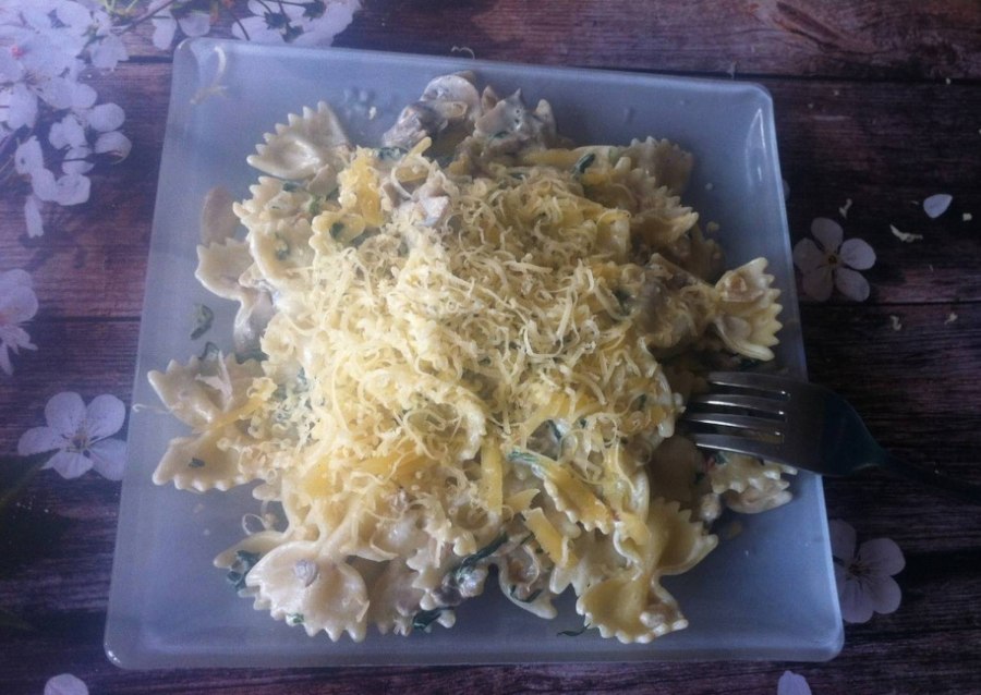Фарфалле с куриной грудкой
