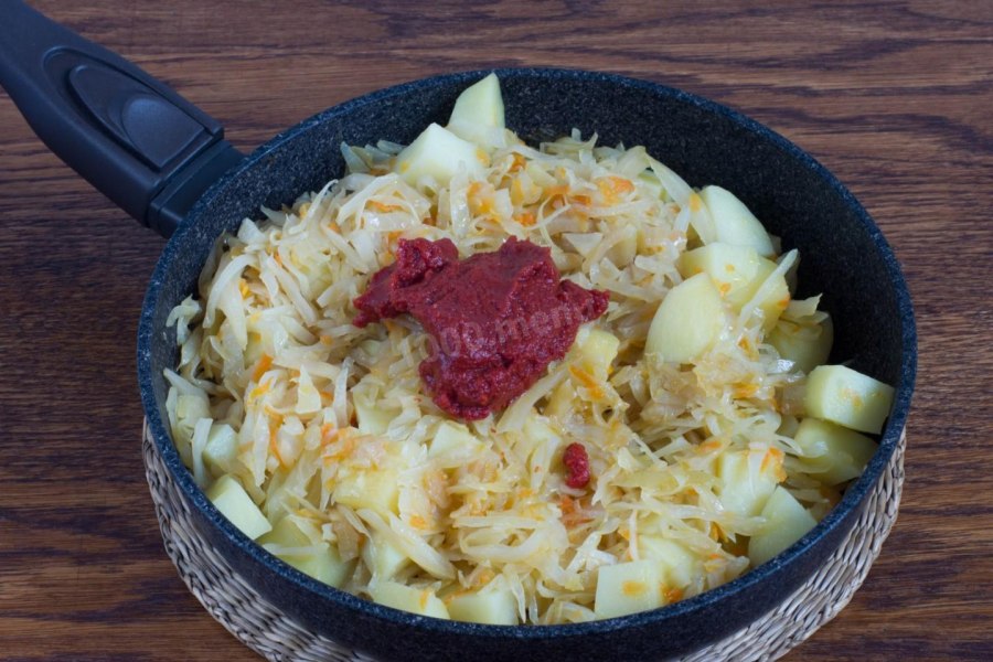 Тушеная капуста