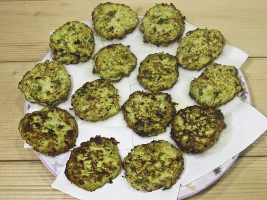 Оладьи из куриного фарша и кабачков