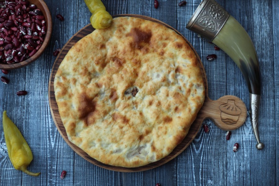 Грузинская кухня лобиани