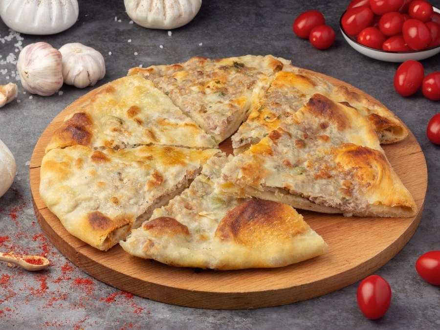 Сванский пирог кубдари