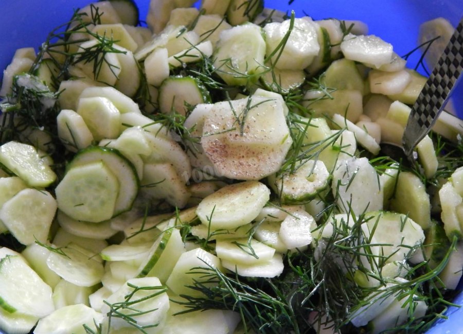 Салат картофельный с грибами