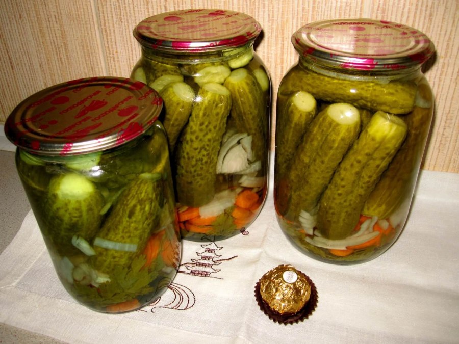 Огурцы маринованные