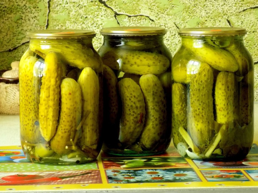 Солёные огурцы