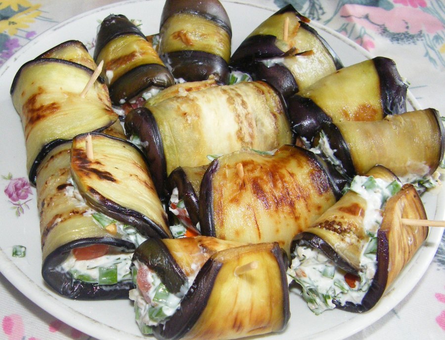 Жареные баклажаны с чесноком
