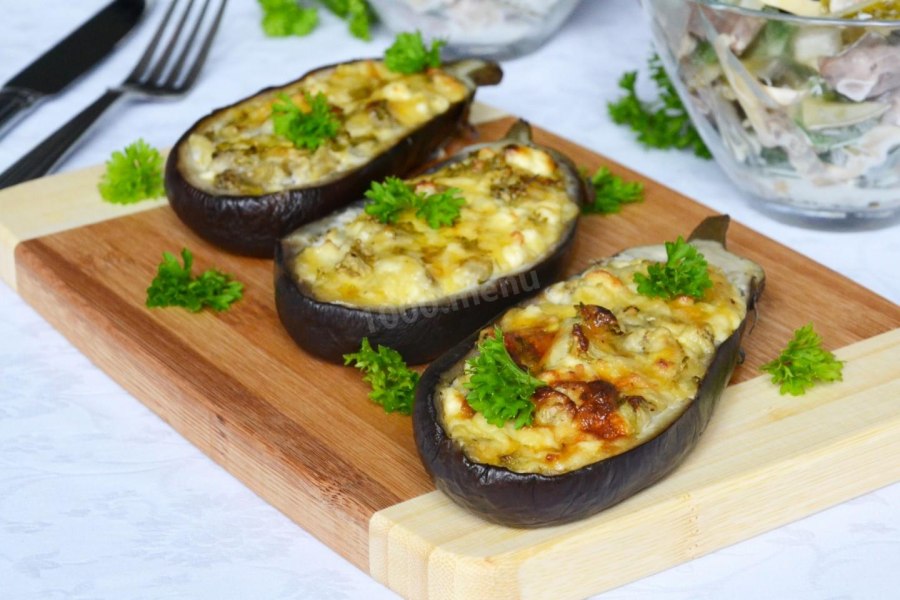 Баклажаны кружочками с помидорами