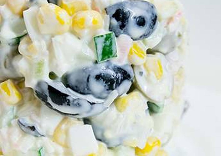 Салат с крабовыми палочками и пекинской капустой