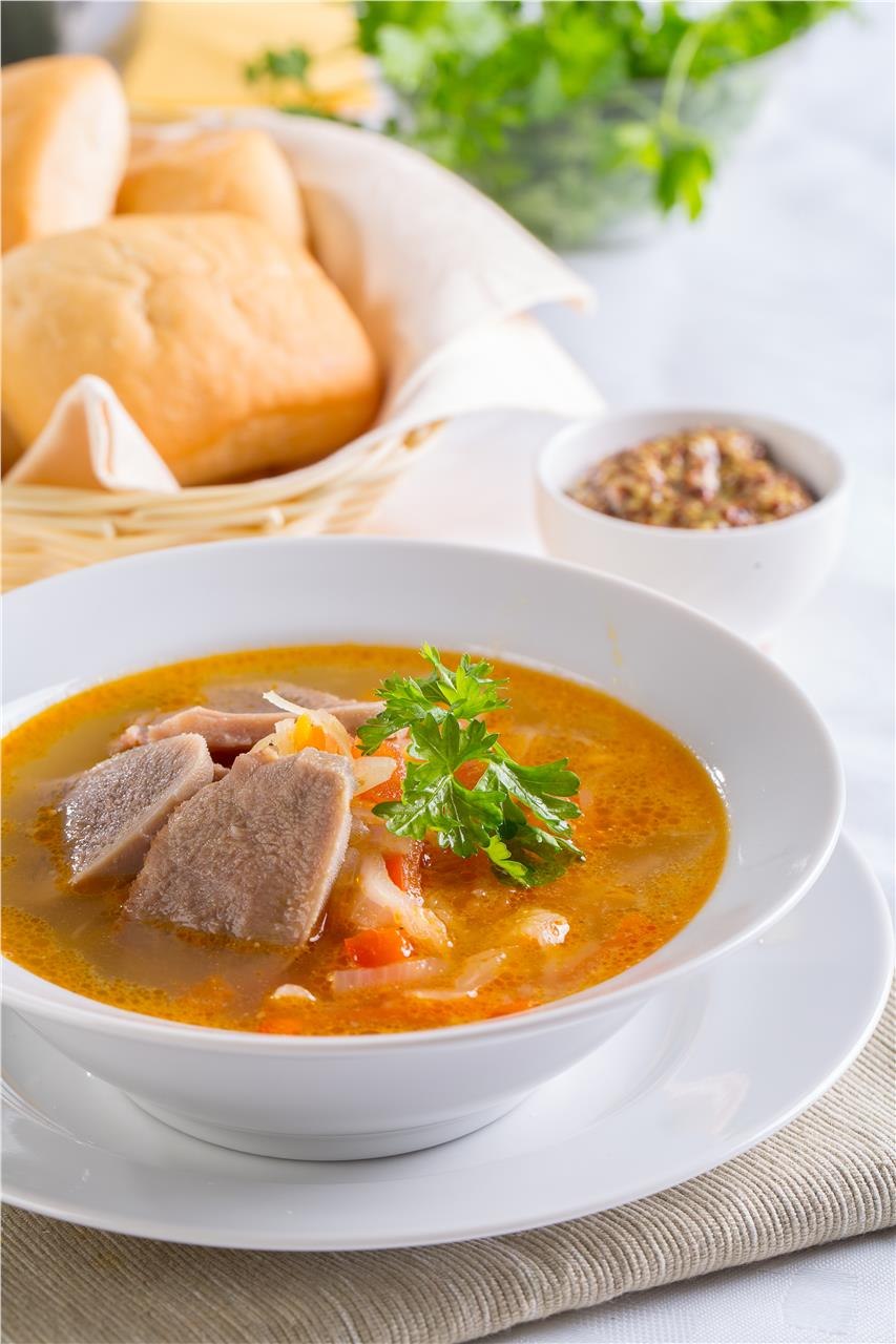 Суп щи из свежей капусты с курицей