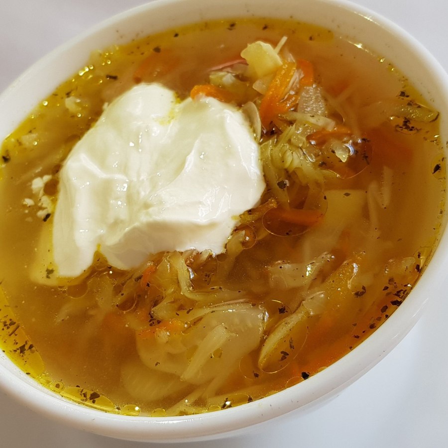 Борщ из свежей капусты с картофелем