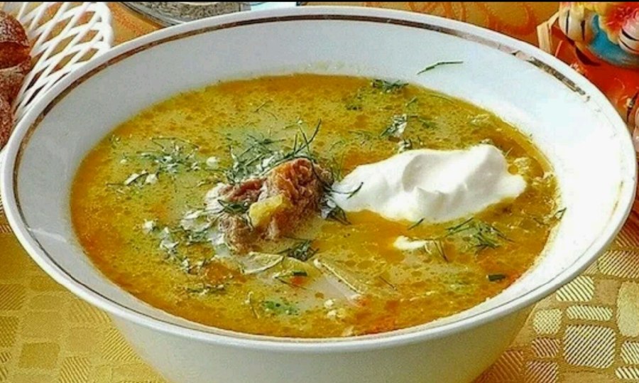Щи кислые с бобами