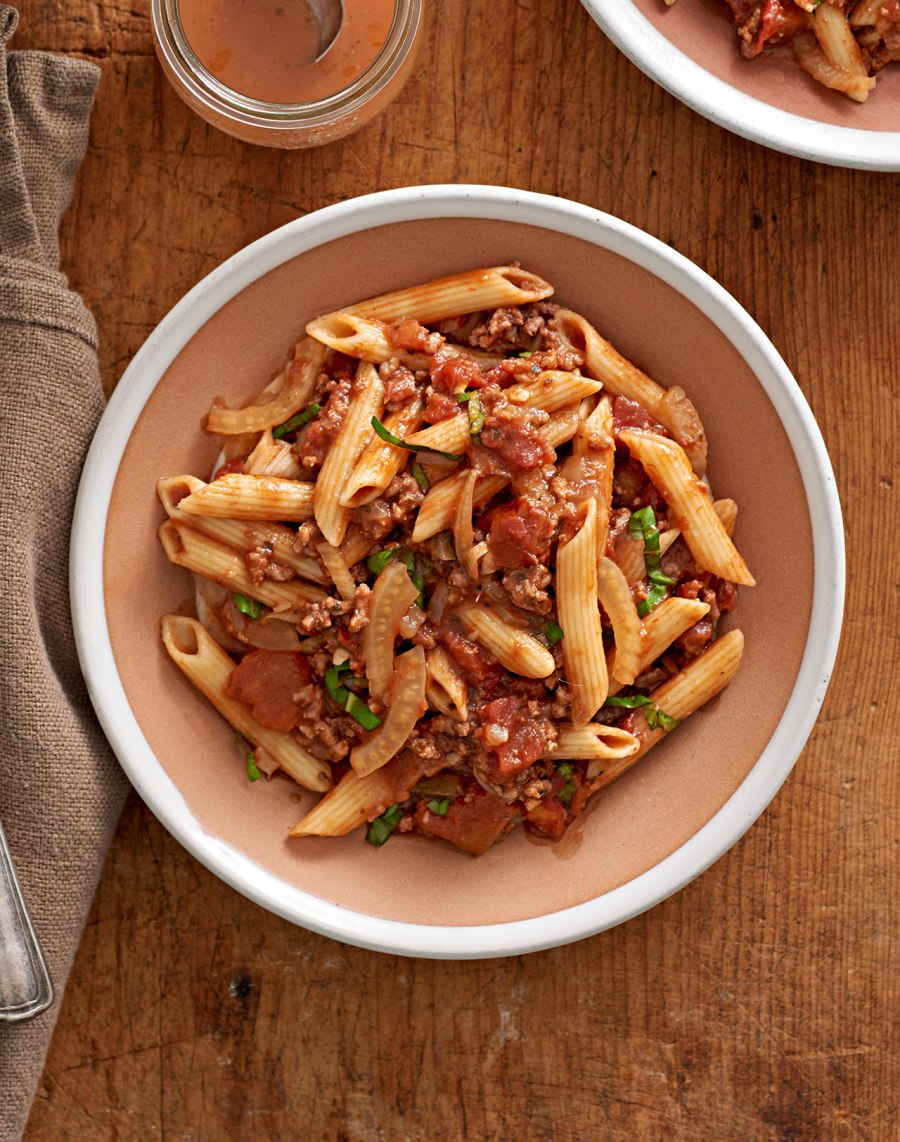 Куриные шеи с макаронами